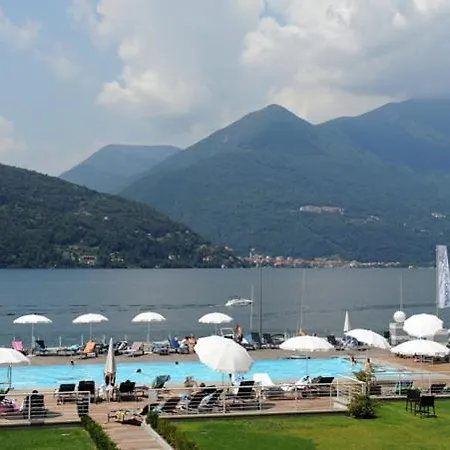 Sleeps 2 Pool Air Con Apartmán